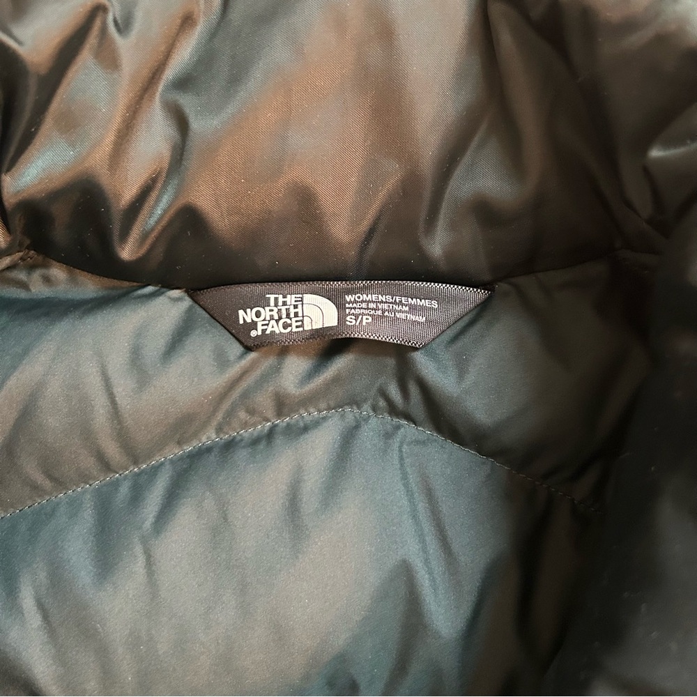 The North Face Dark Green Puffer Jacket - Picture 3 of 4